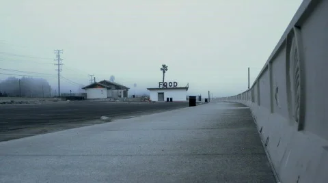 Empty parking lot at an overcast beach  스톡 동영상 283872