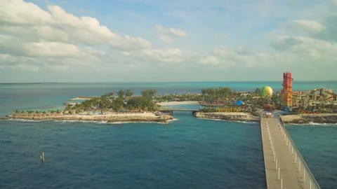 Empty Perfect Day at Coco Cay island, Royal Caribbean cruise life Stock-Footage 137112100