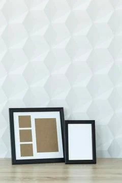 Empty photo frames on table Foto stock