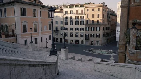 EMPTY PIAZZA DI SPAGNA ROME ITALY COVID19 QUARANTINE Video stock 128367636