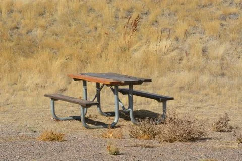 Empty picnic bench Foto stock