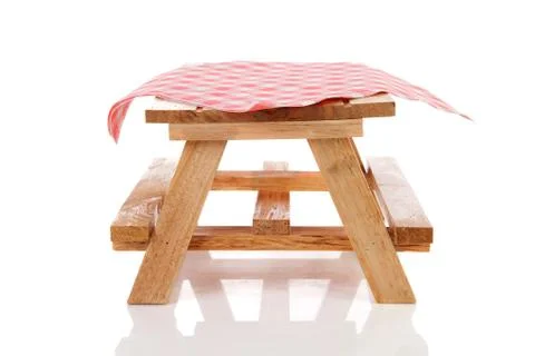Empty picnic table with tablecloth Foto stock