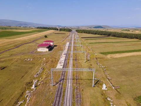 Empty platform of Ninotsminda railway station, Georgia Foto stock