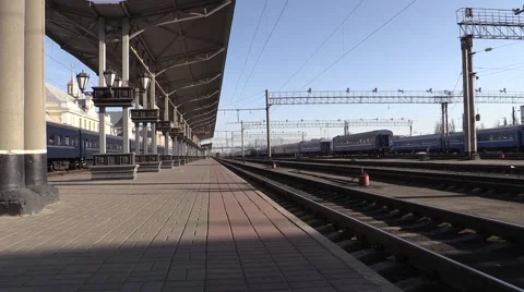 Empty platform at the train station Video stock 59994622