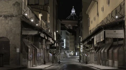 Empty Ponte Vecchio bridge in the night of Florence, 4K, DNxHR Stock-Footage 156330274