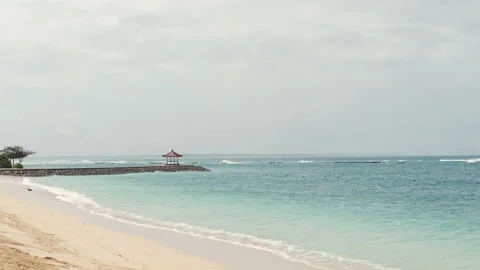 Empty popular beach destination of Bali island is closed due to corona virus Stock-Footage 139046895