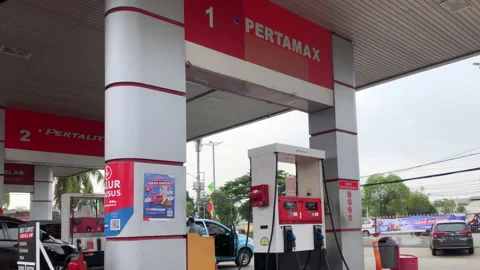 An Empty Queue For Expensive Pertamax Fuel in Jakarta Gas Station Stock Footage 198968171