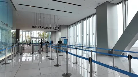 Empty queue lines in Abeno Harukas 300 observatory Video stock 303626212