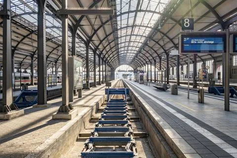 Empty rails in the historic central train station in Wiesbaden. The architect Stock Photos
