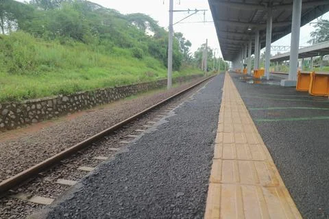 Empty Railway Station Platform Stock Photos