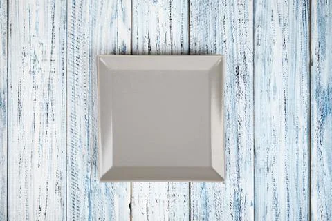 Empty rectangular Plate on wooden table background Stock-Fotos