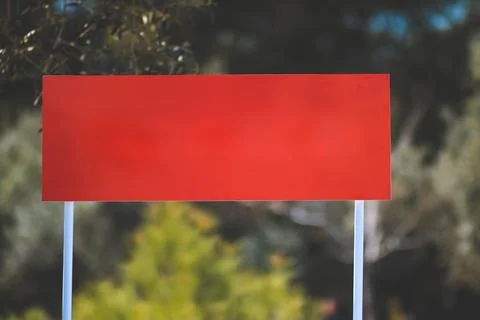 Empty red signboard outdoors with copy space Foto stock