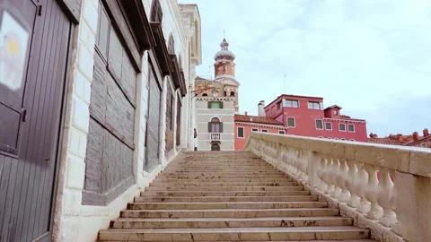 Empty Rialto bridge beige stone steps with arches in Italy 動画素材 146872968