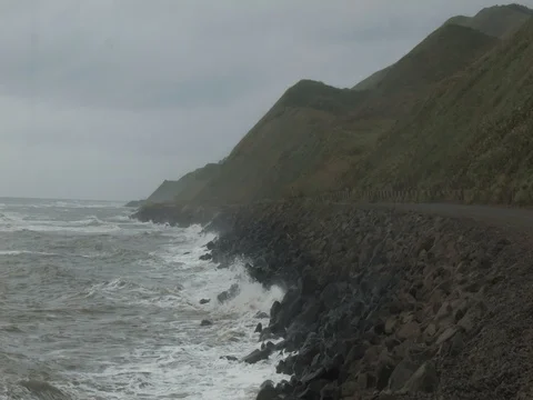 Empty road and big waves Stock Footage