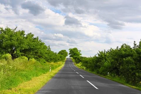 Empty road Empty road Copyright: xZoonar.com/JanxxWachalax 1993569  Stock-Fotos