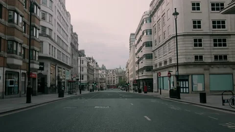 Empty road in London during lockdown Video stock 130959344