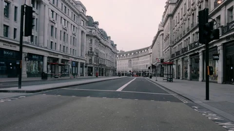 Empty road in London during lockdown Video stock 131063244
