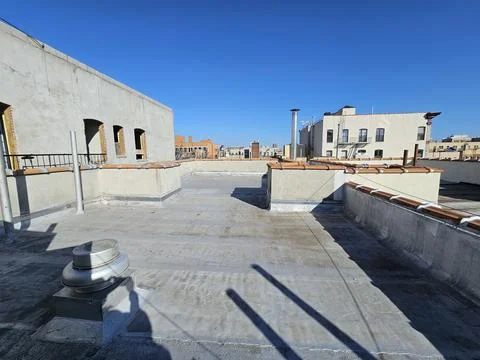 Empty rooftop with parapets and no people Stock Photos