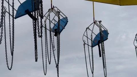 Empty seats of carousel 库存影片 79919974