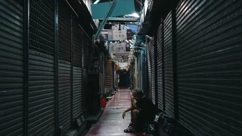 Empty shop store fronts closed due Coronavirus Pandemic lockdown in dark light Stock-Footage 159326113