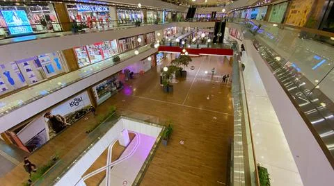 Empty shops and malls during Turkey's Covid quarantine Stock Photos