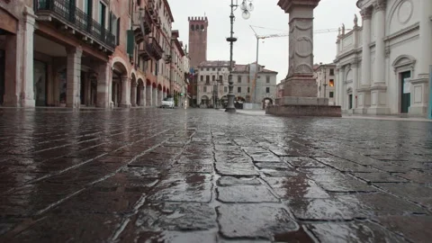 Empty square after coronavirus's lockdown Stock Footage 130558619
