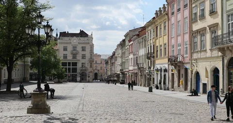 Empty square of Lviv during national quarantine amid coronavirus (covid-19). Video stock 130030867
