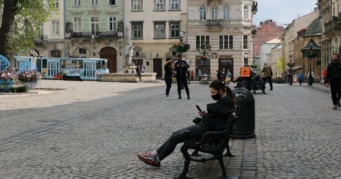 Empty square of Lviv during national quarantine amid coronavirus (covid-19). Video stock 130033701