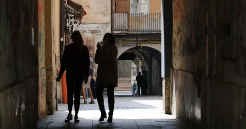Empty square of Lviv during national quarantine amid coronavirus (covid-19). Video stock 130033722