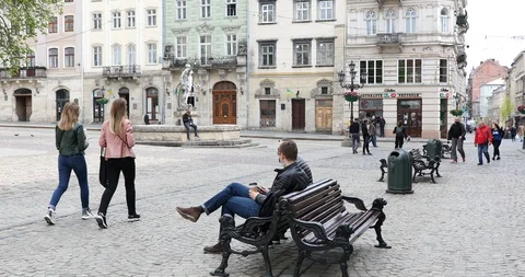 Empty square of Lviv during national quarantine amid coronavirus (covid-19). Video stock 130033732