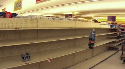Empty store shelves during Hurricane Sandy 库存影片 12448680