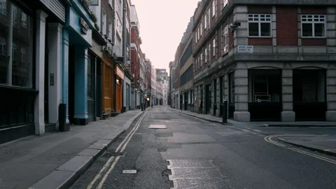 Empty street in London during lockdown Video stock 131062422