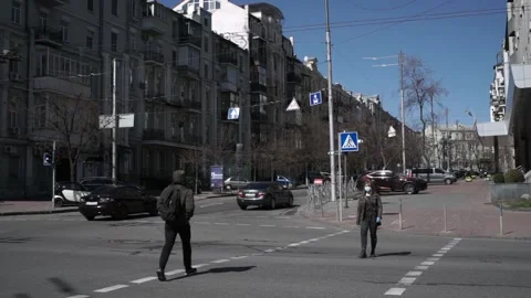 Empty streets of city center during covid19 quarantine Видео 130917845