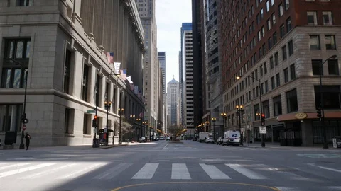 Empty Streets of Downtown Chicago During the COVID-19 Pandemic Видео 128600733
