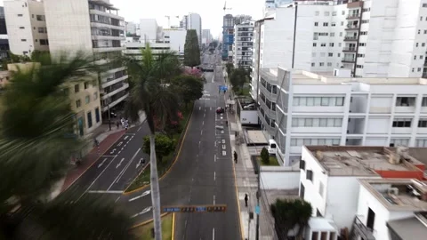 Empty Streets of Metropolis - Eerie Drone Footage 库存影片 228661350