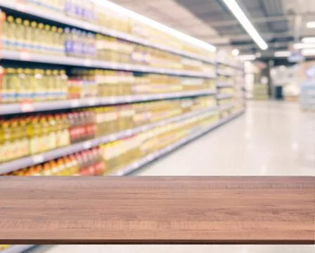 Empty table in front of blurred background Stock-Fotos