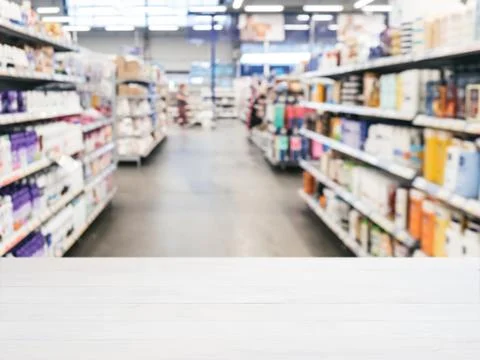 Empty table in front of blurred background Stock-Fotos