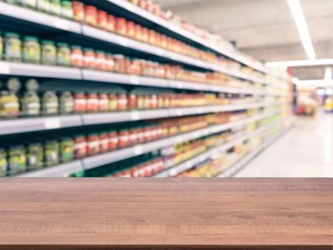 Empty table in front of blurred background Stockfoto's