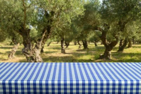 Empty table Foto stock