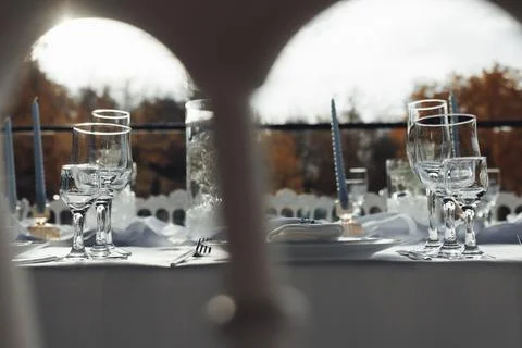 Empty table set for elegant dinner Foto stock