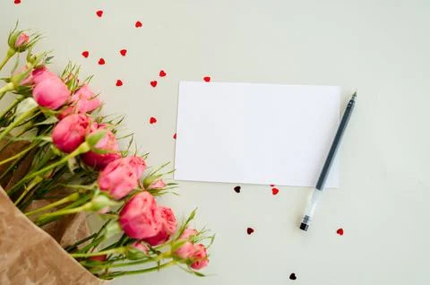 Empty thank you note mockup on a floral background, top view Stock Photos