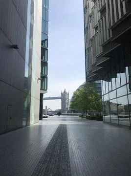 Empty tower bridge area Lockdown london Stock Photos