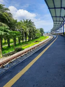 Empty train station platform in the city of Padang, Indonesia Fotos de archivo