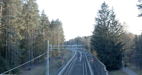 Empty train track from pedestrian bridge 스톡 동영상 163156707
