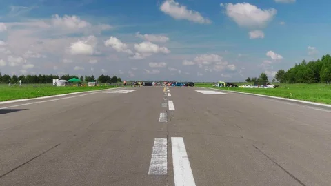 Empty two-lane road on sunny summer day with blue sky in the background Stock-Footage 129313037