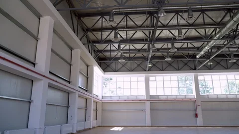 Empty Warehouse Background Vídeo Stock 128492098