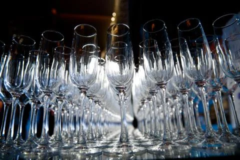 Empty wine glasses on the table Stock-Fotos