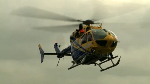 EMS Chopper landing Stock-Footage 39655374