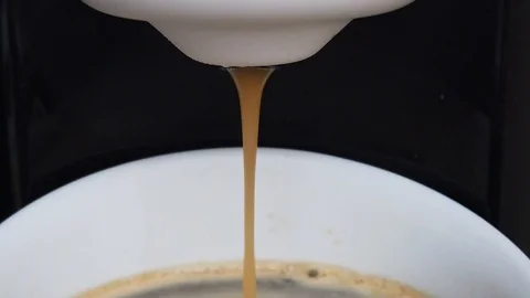 End of brewing espresso Stock Footage 120396658