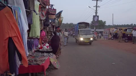 The end of the flea market in India. Stock Footage 295632820